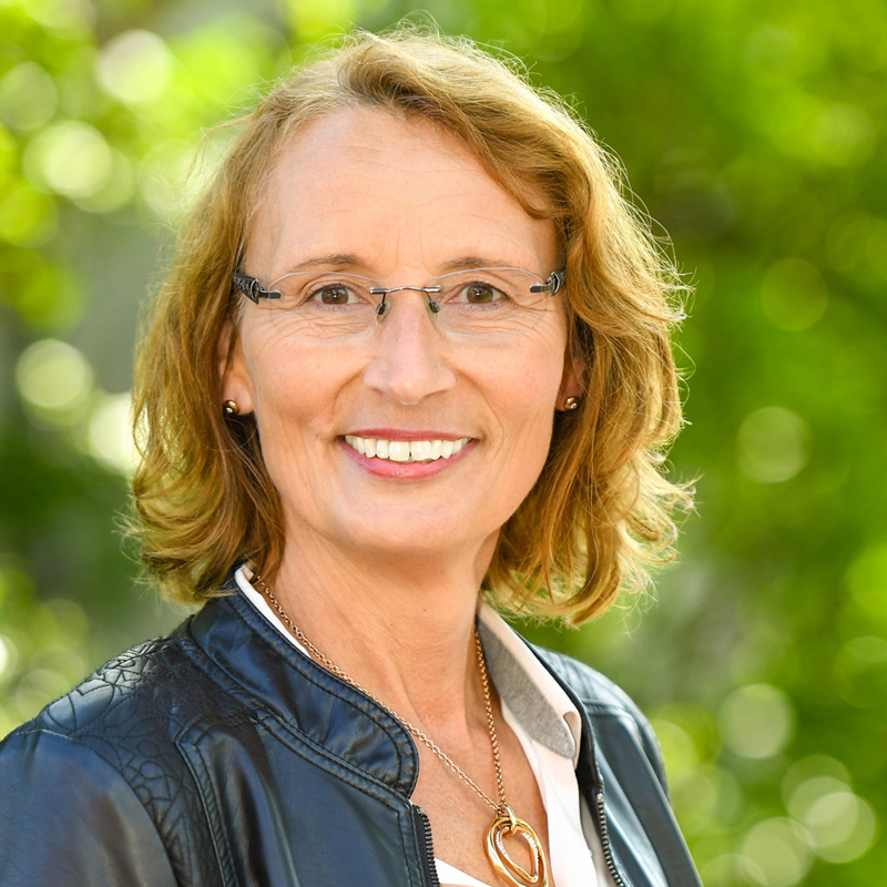  Claudia Sondermann